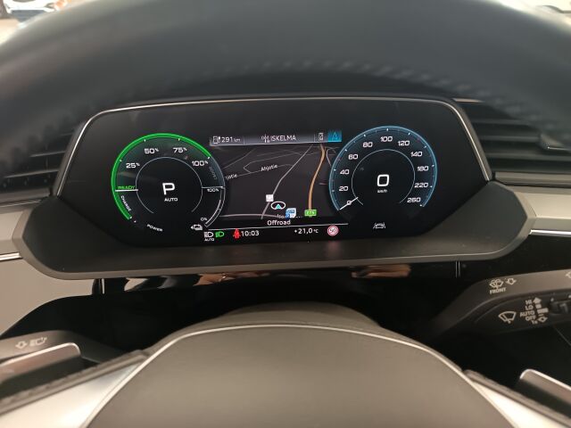 AUDI e-tron 2020 Advanced Edition 55 quattro **TODELLA UPEA TÄSYYSÄHKÖ KAIKILLA MAUSTEILLA**