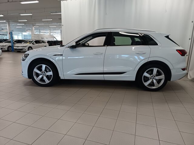 AUDI e-tron 2020 Advanced Edition 55 quattro **TODELLA UPEA TÄSYYSÄHKÖ KAIKILLA MAUSTEILLA**