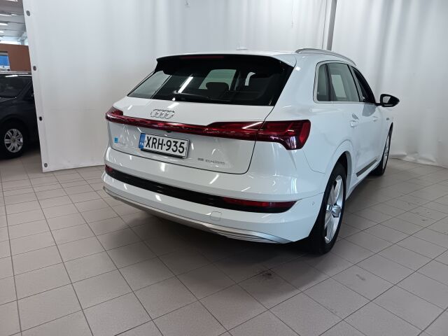 AUDI e-tron 2020 Advanced Edition 55 quattro **TODELLA UPEA TÄSYYSÄHKÖ KAIKILLA MAUSTEILLA**
