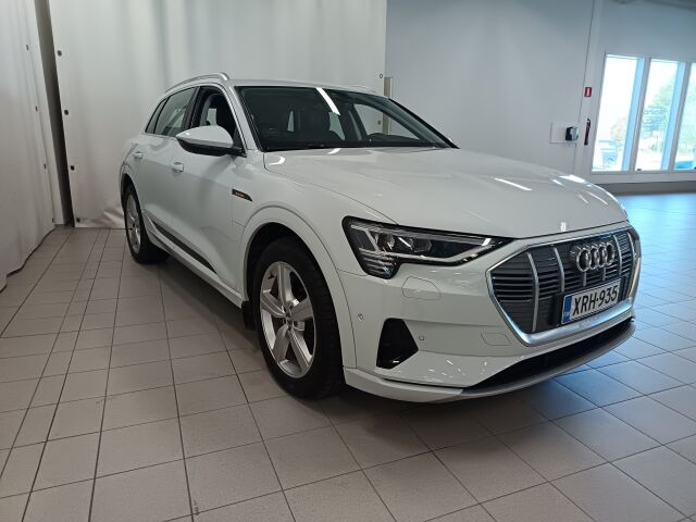 AUDI e-tron 2020 Advanced Edition 55 quattro **TODELLA UPEA TÄSYYSÄHKÖ KAIKILLA MAUSTEILLA**