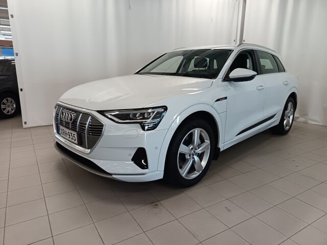 AUDI e-tron 2020 Advanced Edition 55 quattro **TODELLA UPEA TÄSYYSÄHKÖ KAIKILLA MAUSTEILLA**