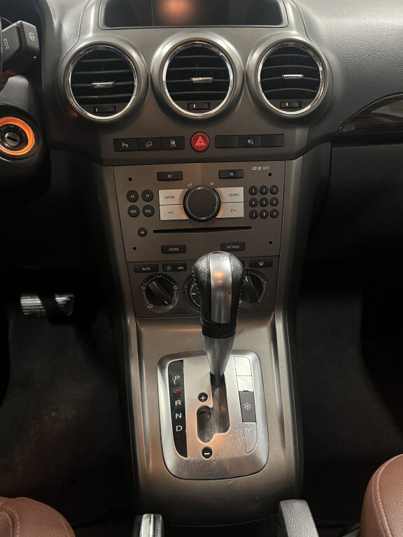 OPEL Antara 2007 3.2 V6 Aut. 4x4 Cosmo *Ledbar *Neliveto *Vetokoukku* Nahat