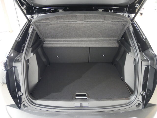 PEUGEOT 2008 2023 Allure Pack PureTech 130 EAT8-automaatti