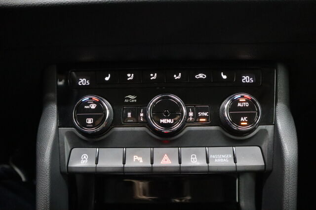 SKODA Karoq 2023 1.5 TSI Style DSG Autom.