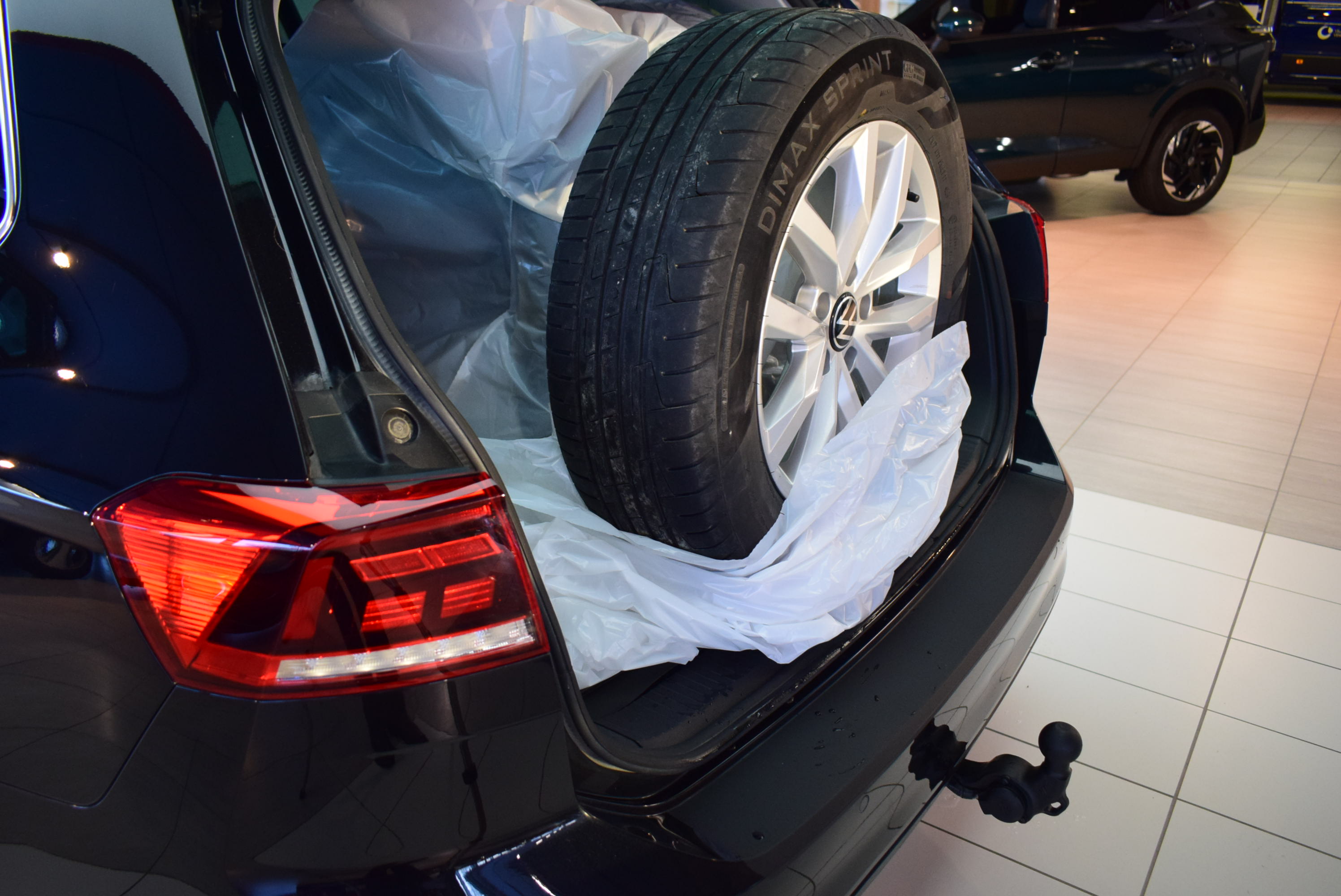 Volkswagen Passat 2023, kuva 7/12