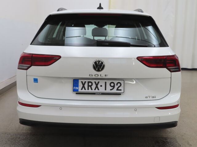 Volkswagen Golf 2023 Variant Comfort Business 1,0 eTSI (MHEV) 81 kW DSG-automaatti
