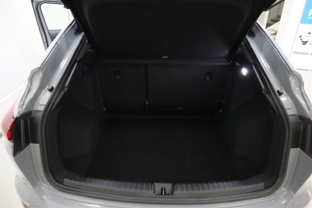 AUDI Q4 e-tron 2023 40 e-tron Sportback Limited