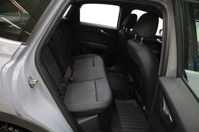 AUDI Q4 e-tron 2023 40 e-tron Sportback Limited