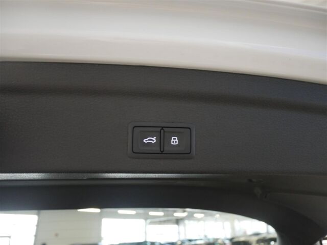 AUDI Q3 2023 Sportback Progress S line 45 TFSI e 180 kW S tronic