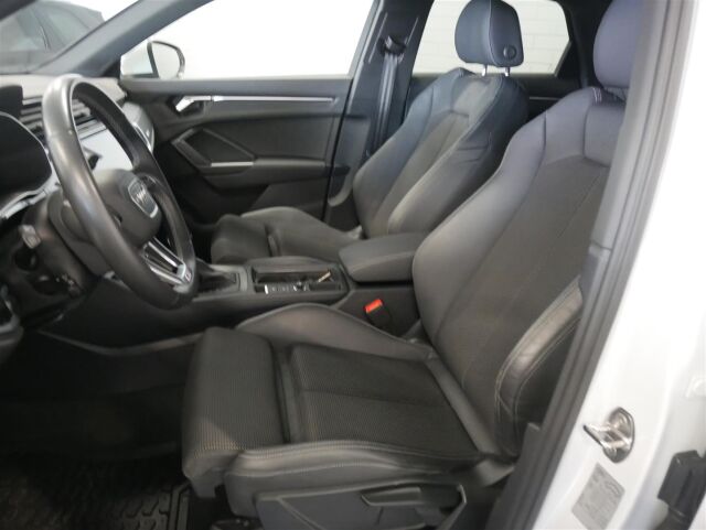 AUDI Q3 2023 Sportback Progress S line 45 TFSI e 180 kW S tronic