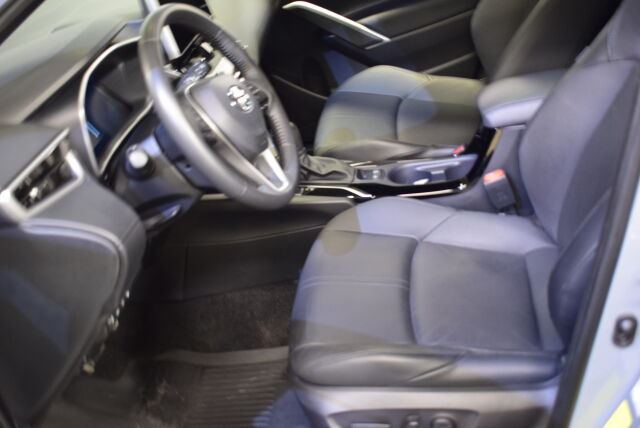 TOYOTA Corolla Cross 2023 2.0 Hybrid AWD-i Premium