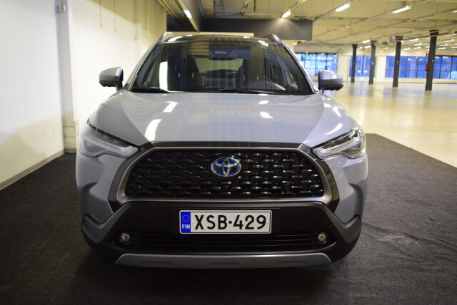 TOYOTA Corolla Cross 2023 2.0 Hybrid AWD-i Premium