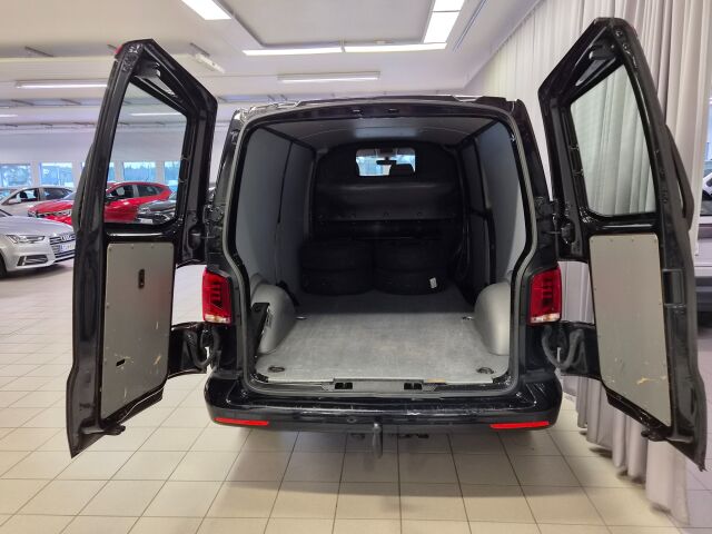 Volkswagen Transporter 2023 umpipakettiauto Pitkä 2,0 TDI 110 kW 4Motion DSG 204M