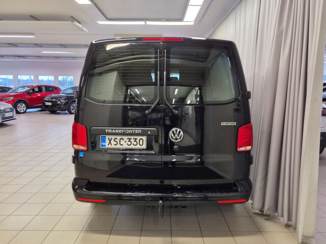 Volkswagen Transporter 2023 umpipakettiauto Pitkä 2,0 TDI 110 kW 4Motion DSG 204M