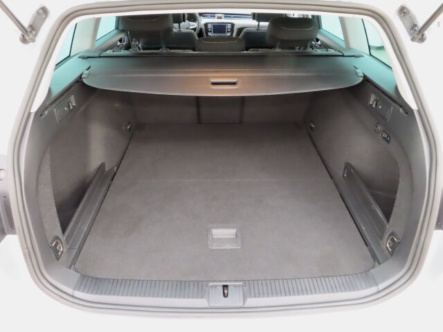 Volkswagen Passat 2023 Variant Comfort Business 1,5 TSI EVO 110 kW DSG-automaatti