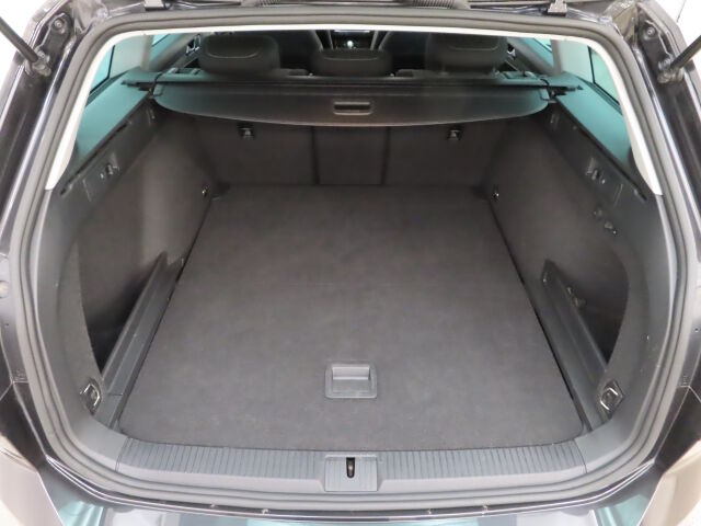 Volkswagen Passat 2023 Variant Comfort Business 1,5 TSI EVO 110 kW DSG-automaatti