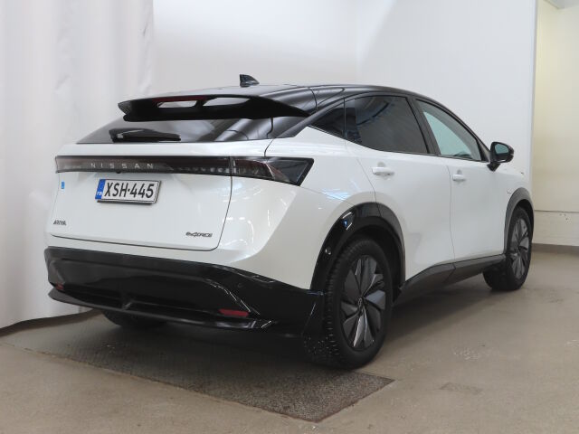 Nissan Ariya 2024 87kWh Advance e-4ORCE 22kw charger