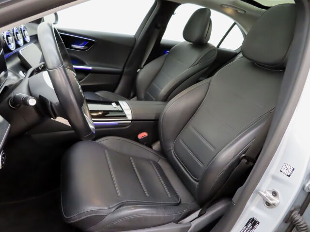 Mercedes-Benz C 2022 300 e 4MATIC A