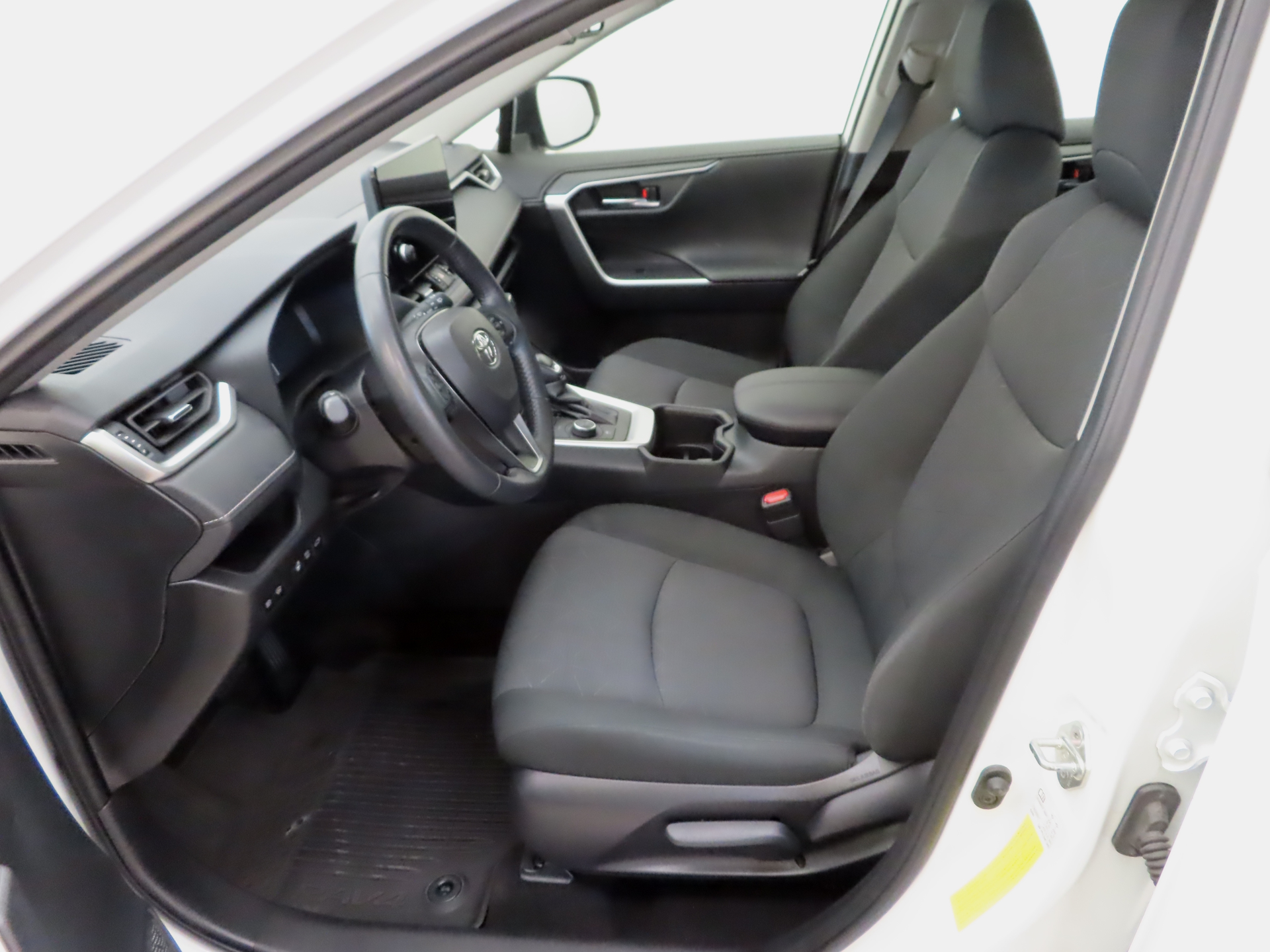 Toyota RAV4 2023, kuva 7/11