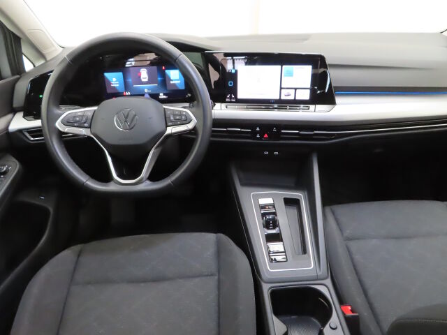 Volkswagen Golf 2024 Variant Comfort Business 1,5 eTSI 96 kW (MHEV) DSG-automaatti