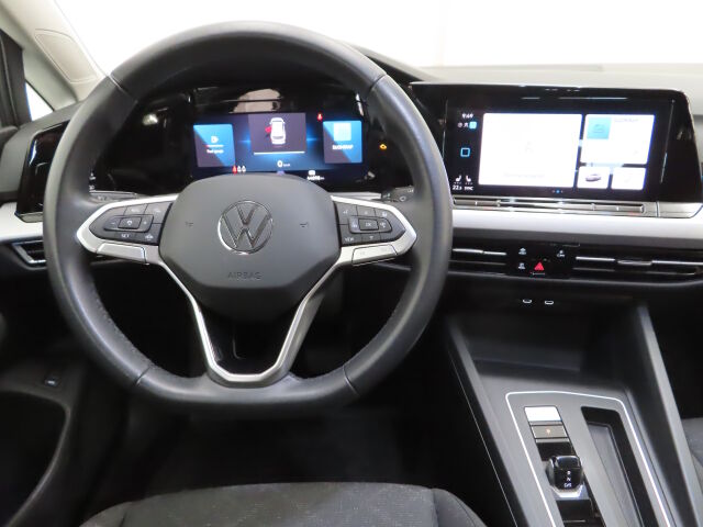 Volkswagen Golf 2024 Variant Comfort Business 1,5 eTSI 96 kW (MHEV) DSG-automaatti