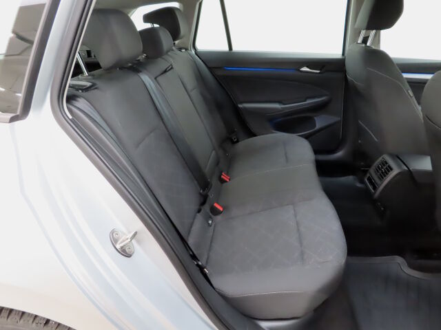 Volkswagen Golf 2024 Variant Comfort Business 1,5 eTSI 96 kW (MHEV) DSG-automaatti