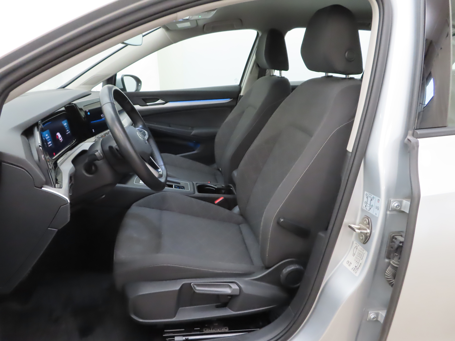 Volkswagen Golf 2024, kuva 7/12