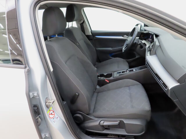 Volkswagen Golf 2024 Variant Comfort Business 1,5 eTSI 96 kW (MHEV) DSG-automaatti