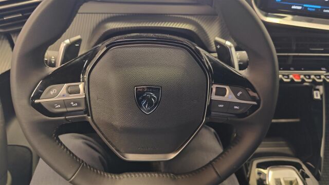 PEUGEOT 2008 2024 Edition PureTech 130 EAT8-automaatti