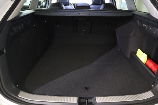 Volkswagen Passat 2025 PASSAT Farmari (AC) 5ov 1498cm3 A