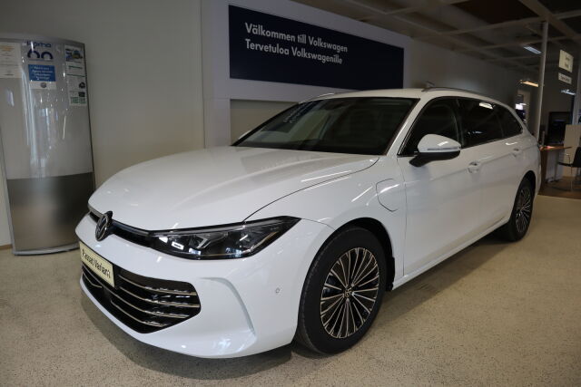 Volkswagen Passat 2025 PASSAT Farmari (AC) 5ov 1498cm3 A