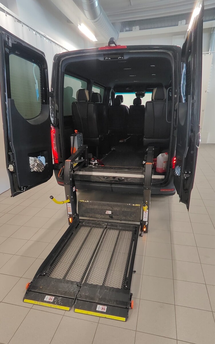 Mercedes-Benz Sprinter 2025, photo 7/14