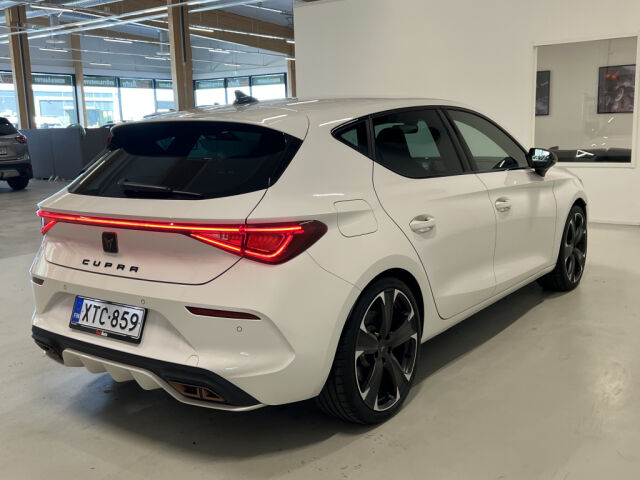 CUPRA Leon 2022 VZ PHEV E-HYBRID 180KW *Virtuaalimittaristo *Lohkolämmitin & ylläpitolaturi *LED *19"
