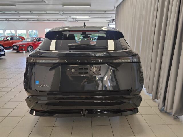 Nissan Ariya 2025 87kWh Advance 2WD 22kw charger MY24