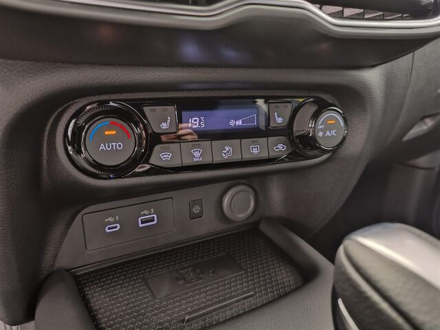 Nissan Juke 2025 DIG-T 143HP 4AMT N-Connecta + Navi HEV MY24 SL