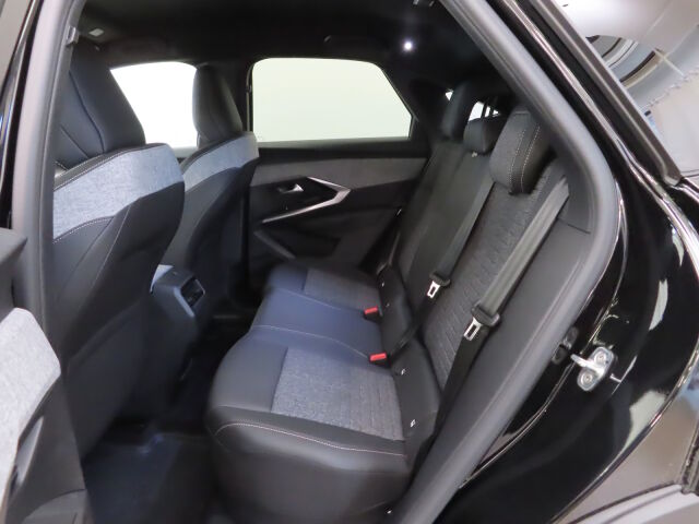Peugeot 3008 2026 Allure Hybrid 145 Automaatti *Huippu varusteet! *19" kesä ja talvirenkaat *Moottorin lämmitin