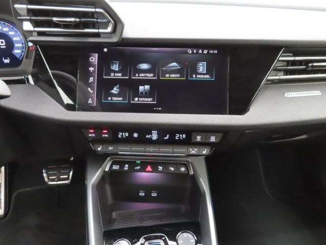 Audi A3 2025 Sportback 45 TFSI e S line. 272 hevosvoimainen hybridi jopa 140 km:n sähköisellä toimintamatkalla!