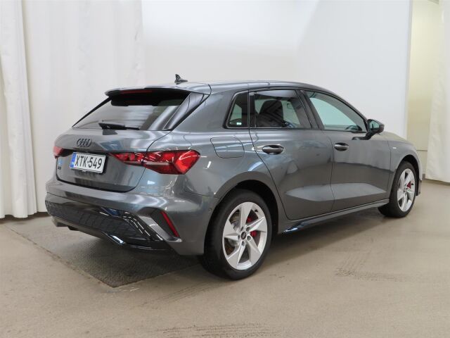 Audi A3 2025 Sportback 45 TFSI e S line. 272 hevosvoimainen hybridi jopa 140 km:n sähköisellä toimintamatkalla!