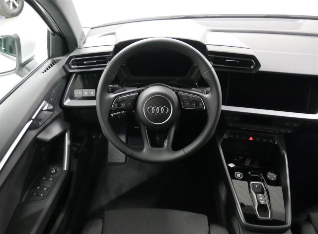 Audi A3 2026 Sportback 40 TFSI e Plus, esittelyauto, matriisi ledit, 5v takuu, Sonos! 2x alut!