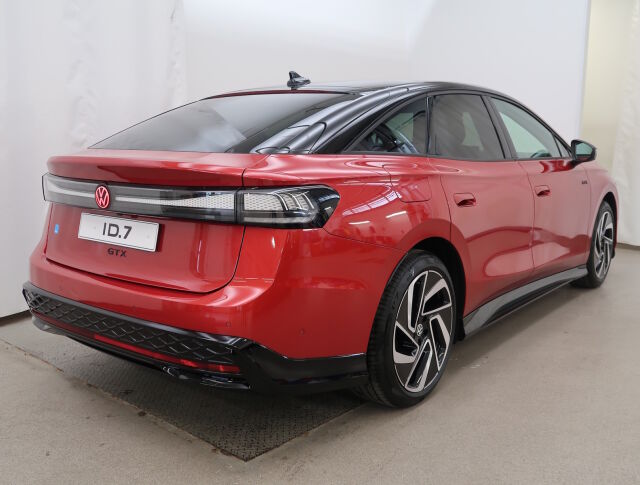 Volkswagen ID.7 2025 GTX 4MOTION 75-v Juhlamalli 250 kW, akku 86 kWh