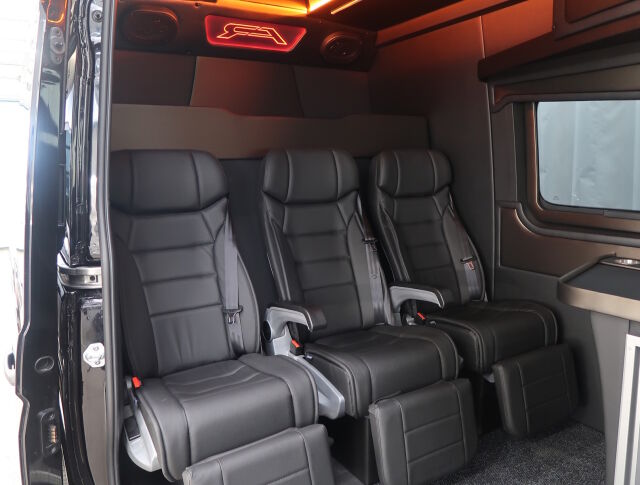 Volkswagen Crafter 2025 2,0 TDI 130 kW 4Motion 8at, 4490  Jatko-ohjaamo