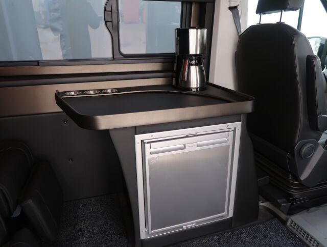 Volkswagen Crafter 2025 2,0 TDI 130 kW 4Motion 8at, 4490  Jatko-ohjaamo