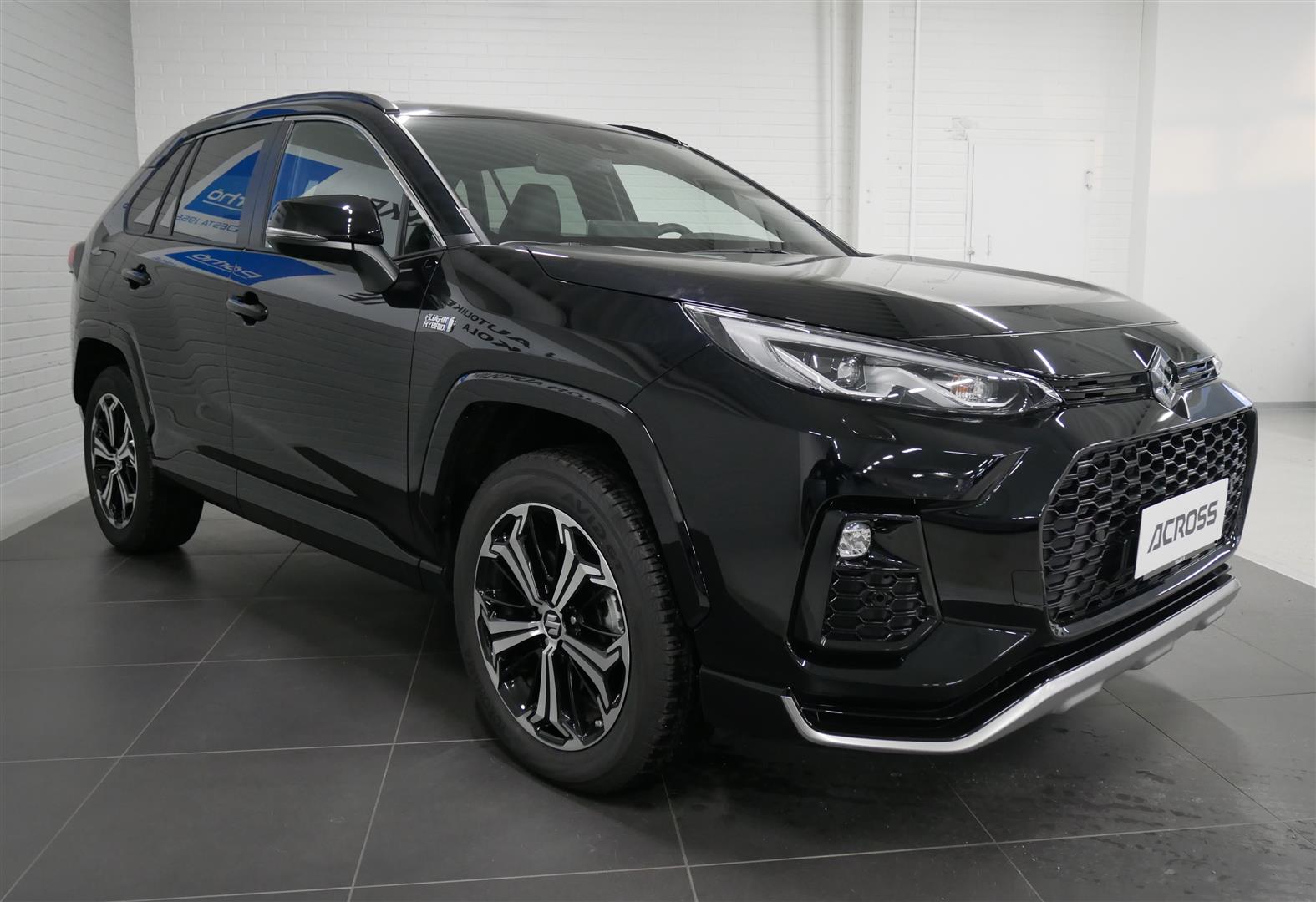 Suzuki Across 2023, kuva 7/21