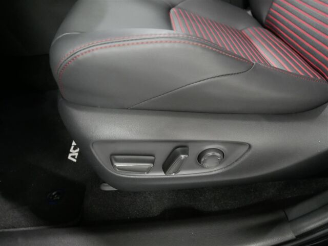 Suzuki Across 2023 2,5 PLUG-IN HYBRID 4WD GLX CVT-aut / Tähän autoon rah.korko 2,49% + kulut / 2 x renk / Adapt.vakkari