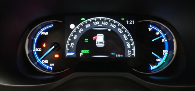 Suzuki Across 2023 2,5 PLUG-IN HYBRID 4WD GLX CVT-aut / Tähän autoon rah.korko 2,49% + kulut / 2 x renk / Adapt.vakkari