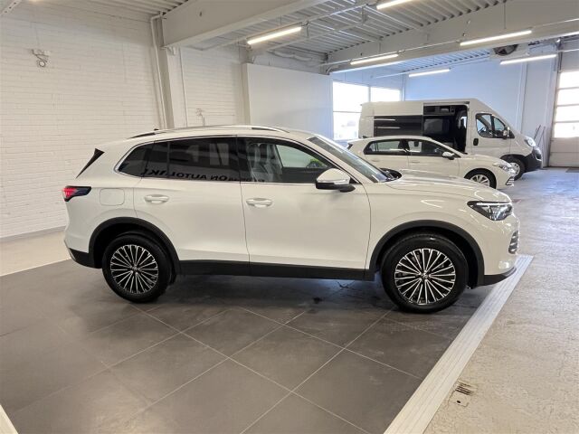 Volkswagen Tiguan 2026 Elegance Business eHybrid 150 kW DSG-automaatti