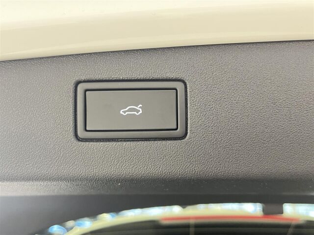 Volkswagen Tiguan 2026 Elegance Business eHybrid 150 kW DSG-automaatti