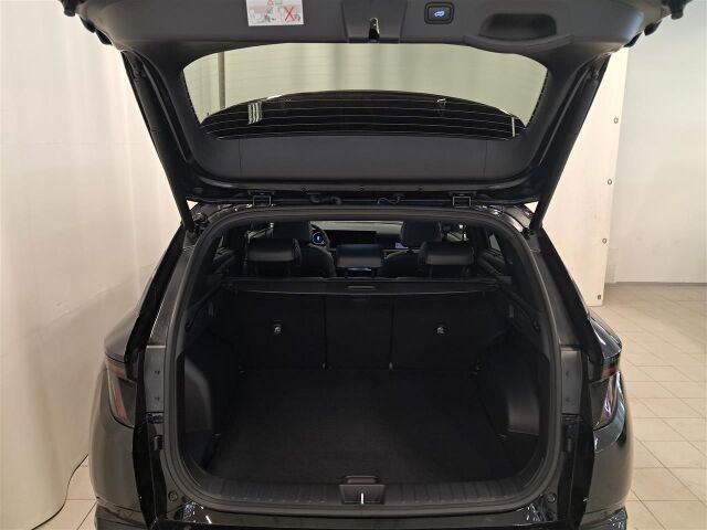 Hyundai Tucson 2026 1.6 T-GDi 239 hv Hybrid 4WD 6AT N Line Business MY26, Esittelyauto varusteltuna heti toimitukseen.