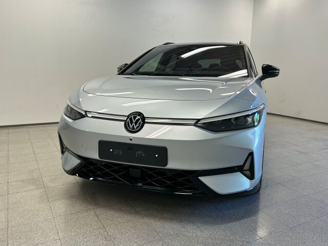Volkswagen ID.7 2025 Tourer GTX 4MOTION 75-v Juhlamalli 250 kW, akku 86 kWh