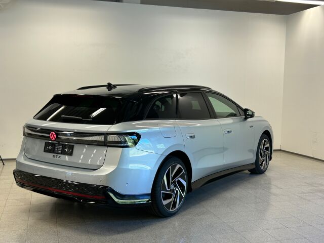 Volkswagen ID.7 2025 Tourer GTX 4MOTION 75-v Juhlamalli 250 kW, akku 86 kWh